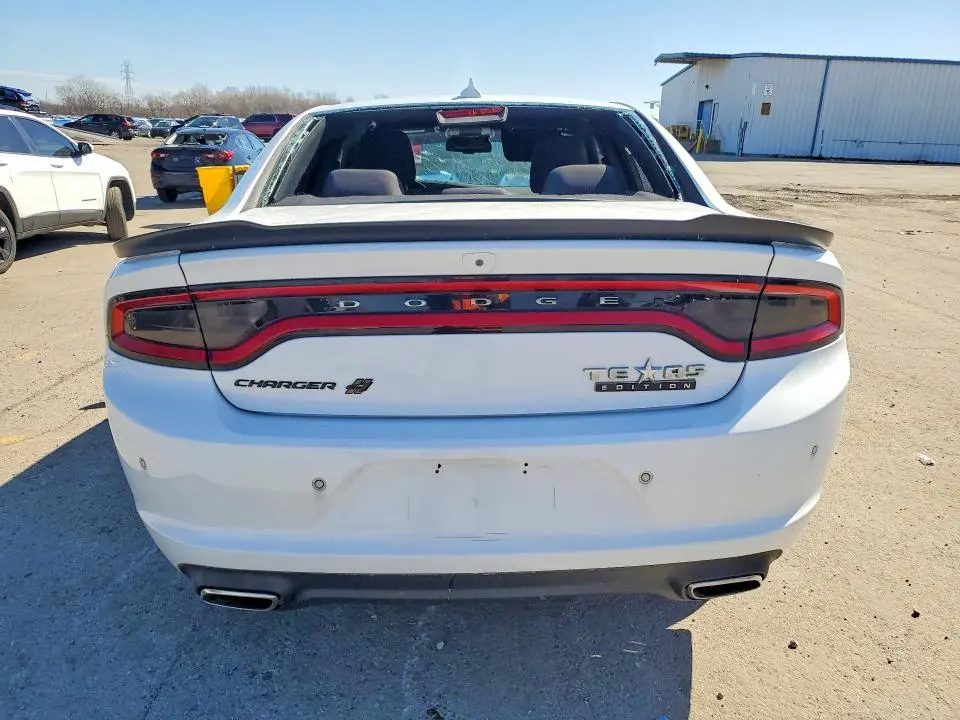 2019 DODGE CHARGER SXT  
