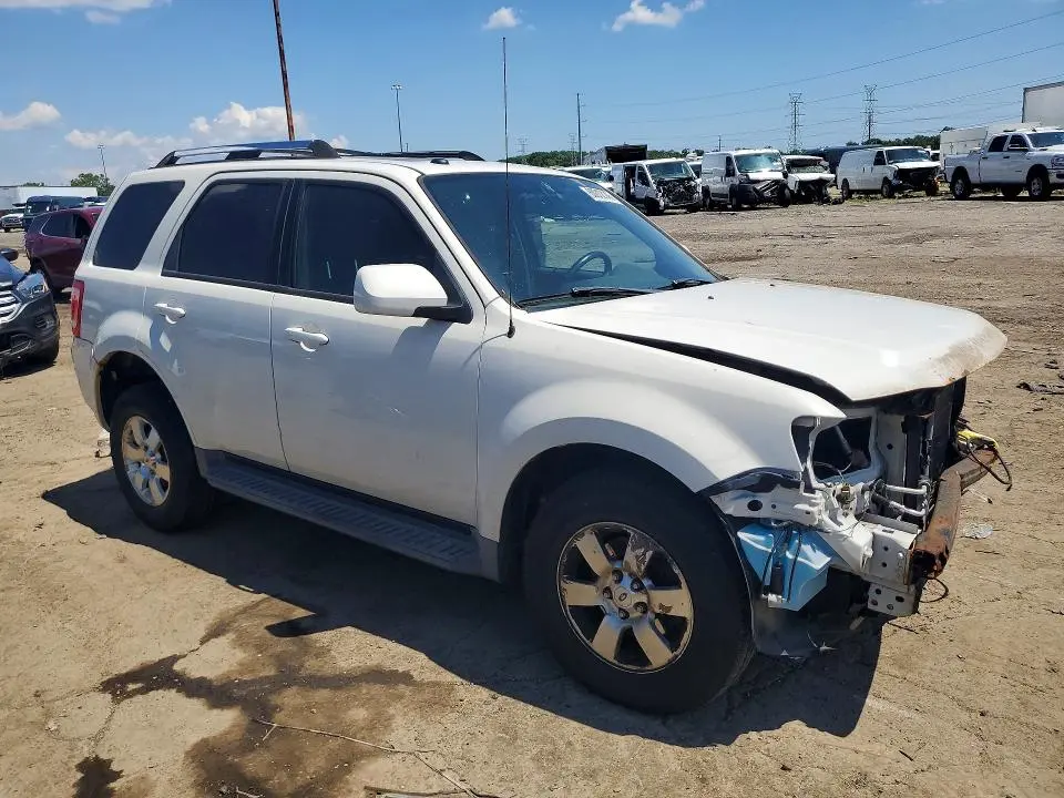 2011 FORD ESCAPE LIMITED  