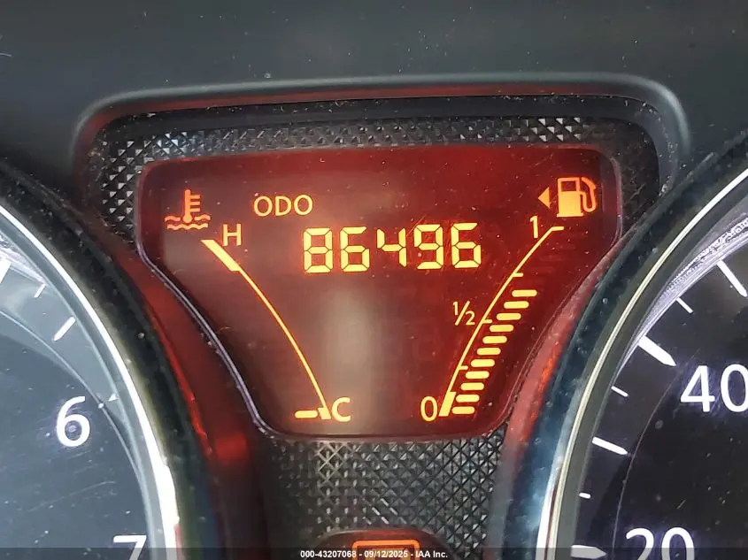 2014 NISSAN VERSA 1.6 SV