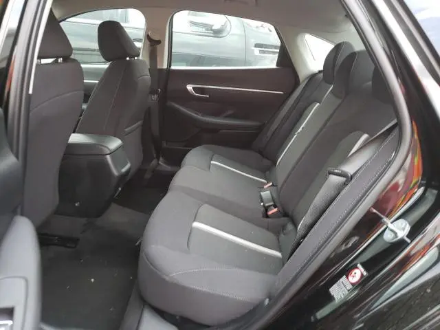 2022 HYUNDAI SONATA SE