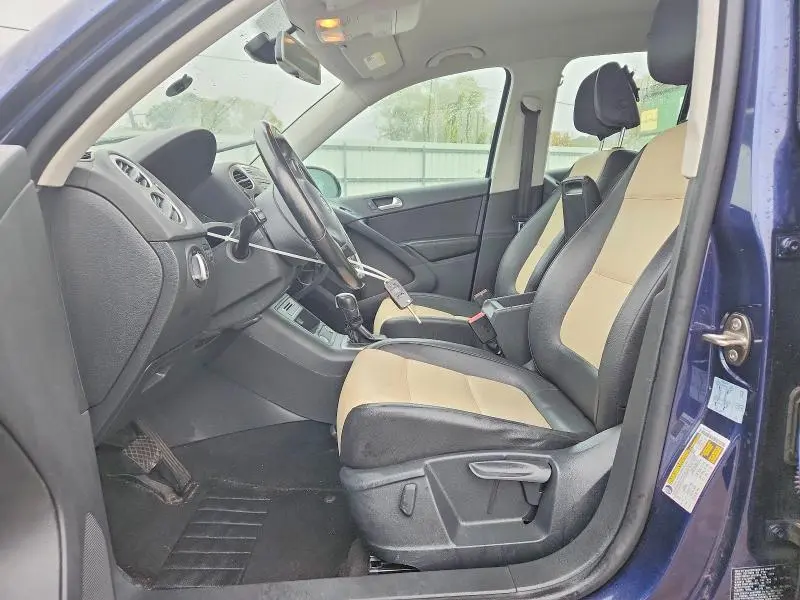 2016 VOLKSWAGEN TIGUAN S  