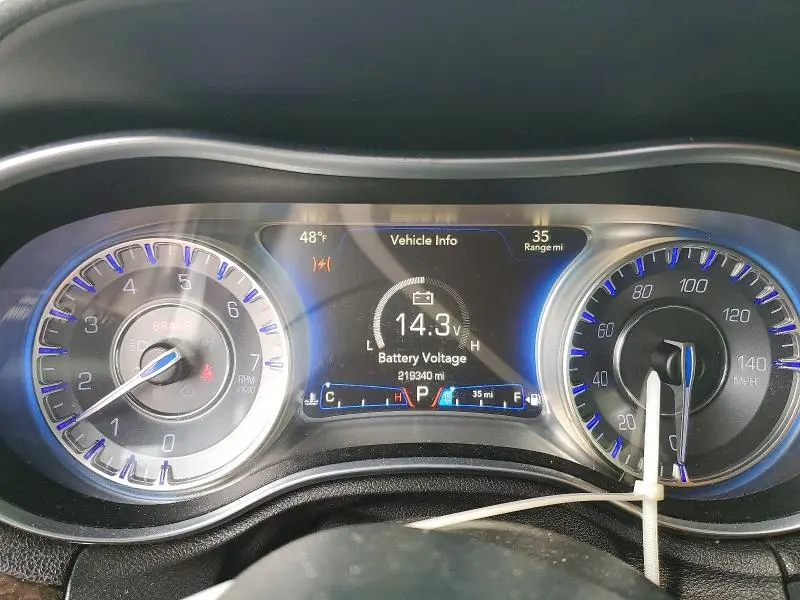 2015 CHRYSLER 300C   
