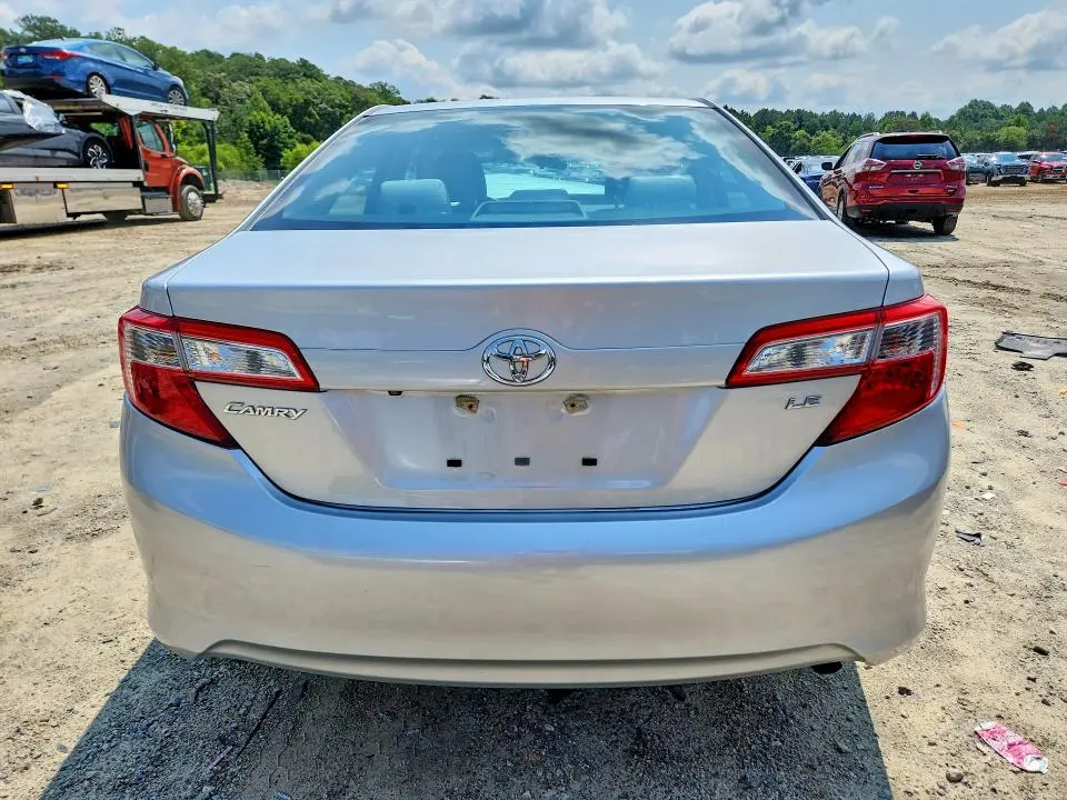 2014 TOYOTA CAMRY LE  