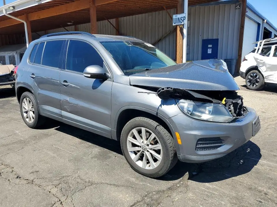 2015 VOLKSWAGEN TIGUAN S  