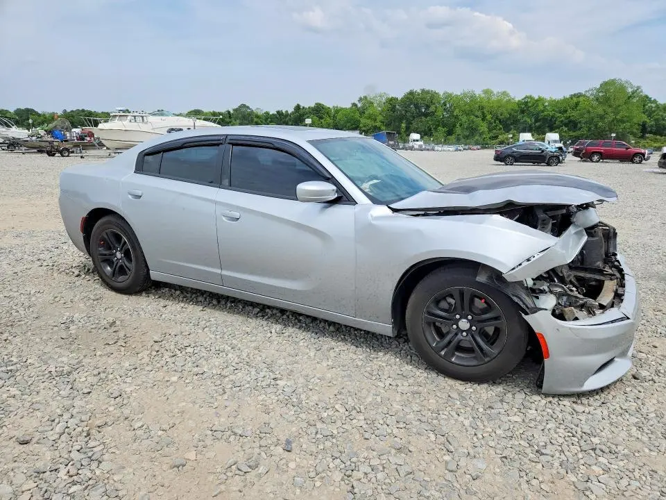2021 DODGE CHARGER SXT  