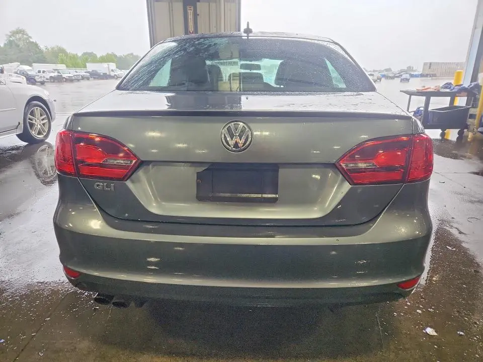 2012 VOLKSWAGEN JETTA GLI  