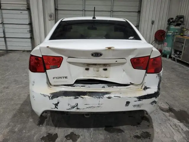 2013 KIA FORTE LX  