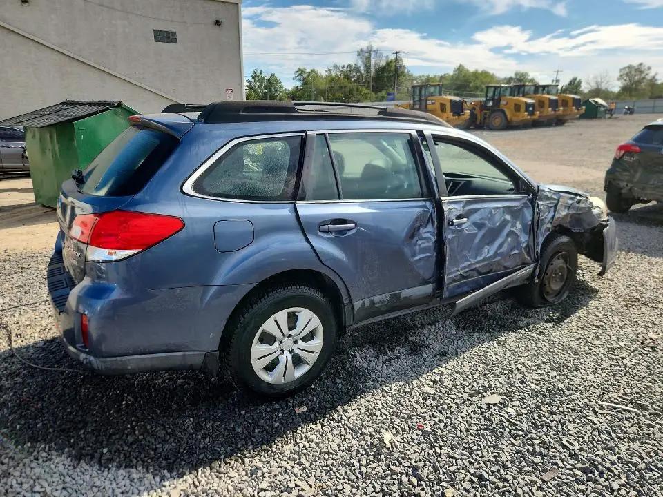 2013 SUBARU OUTBACK 2.5I  