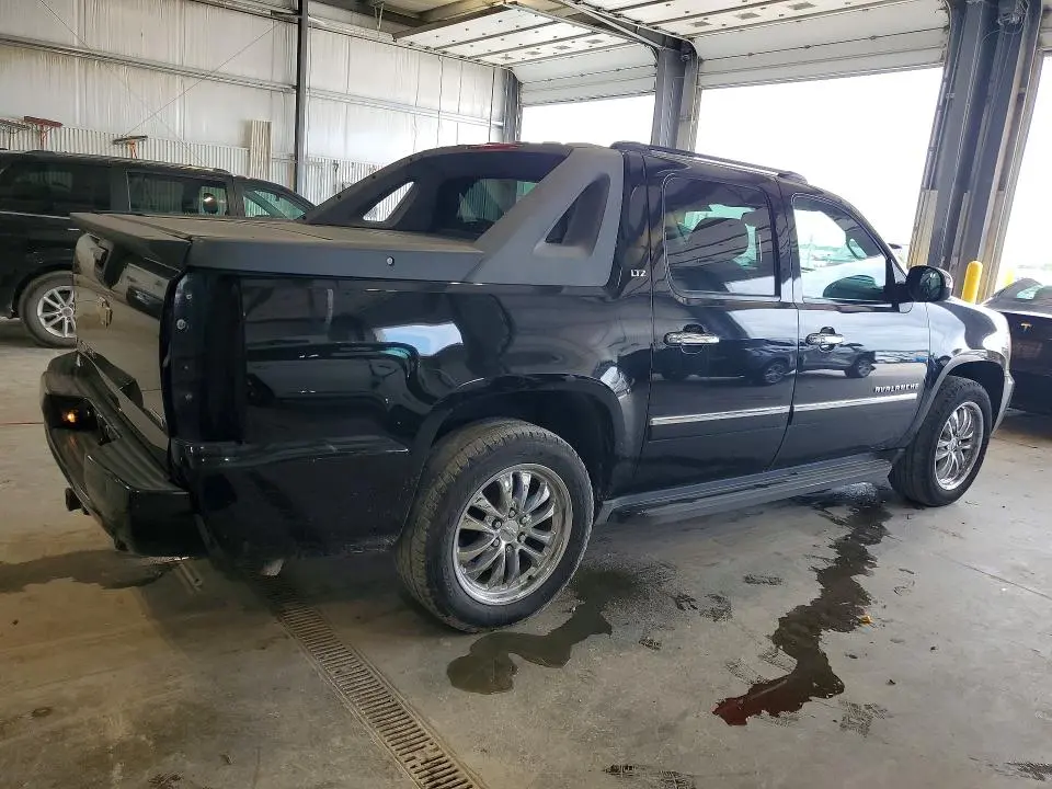 2010 CHEVROLET AVALANCHE LTZ  