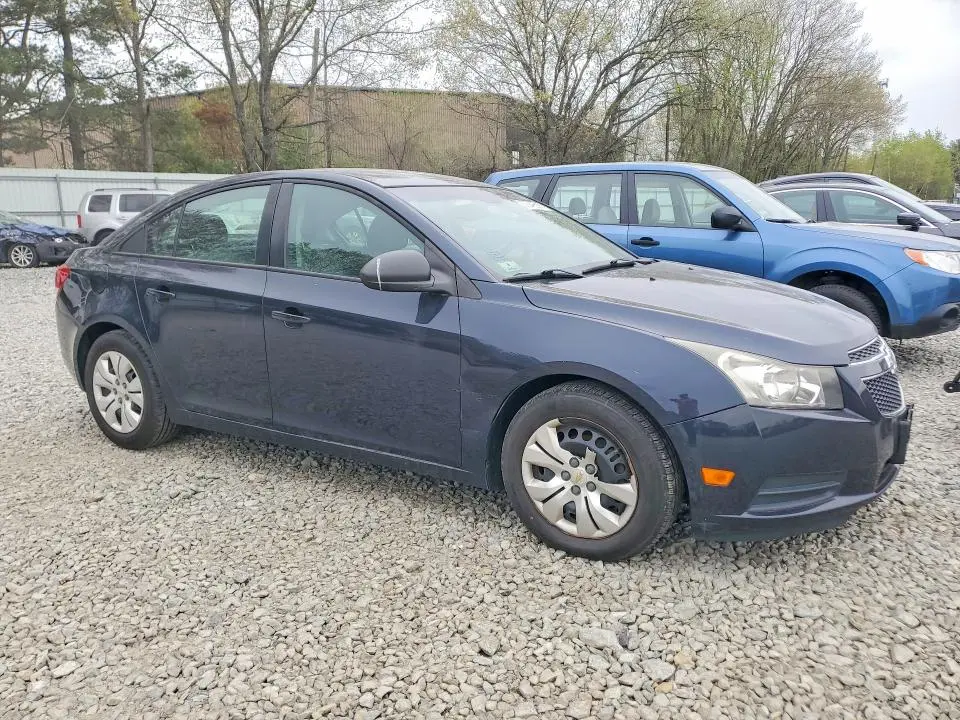 2014 CHEVROLET CRUZE LS  