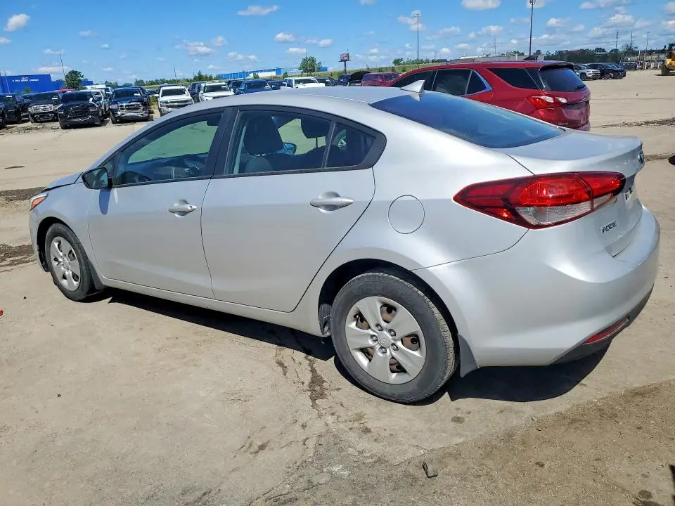 2017 KIA FORTE LX  