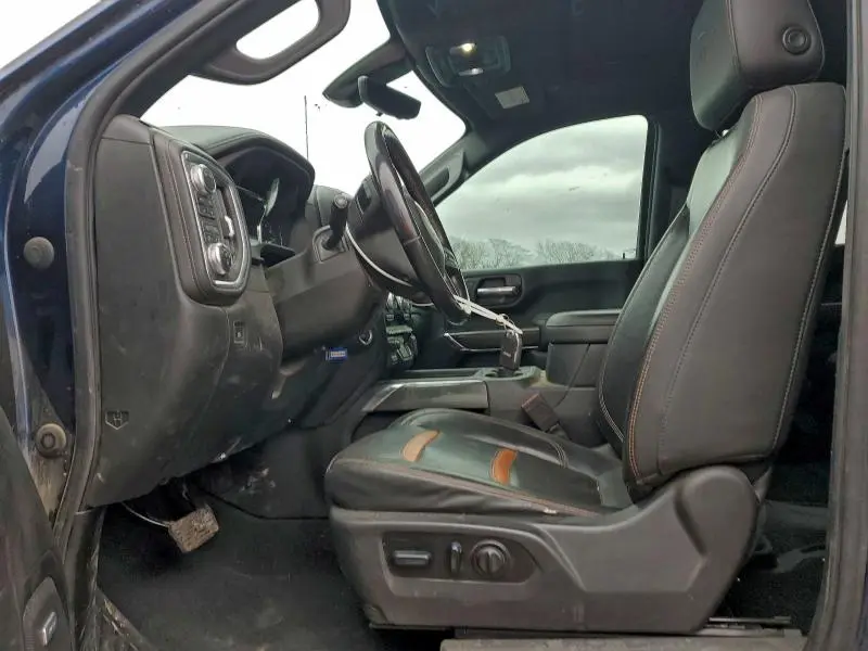 2022 GMC SIERRA K2500 AT4  