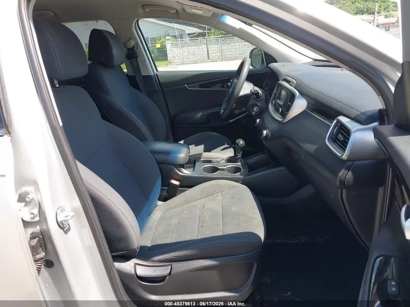2017 KIA SORENTO 2.4L LX