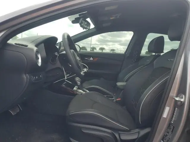 2024 KIA FORTE GT LINE  