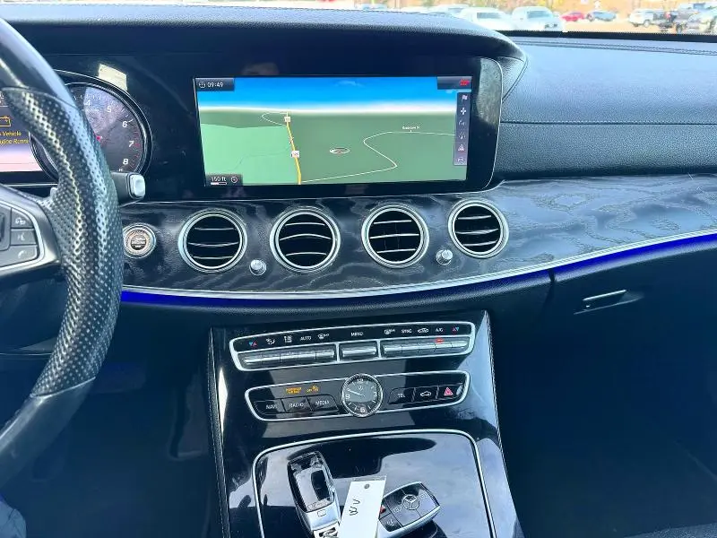 2017 MERCEDES-BENZ E 300 4MATIC  