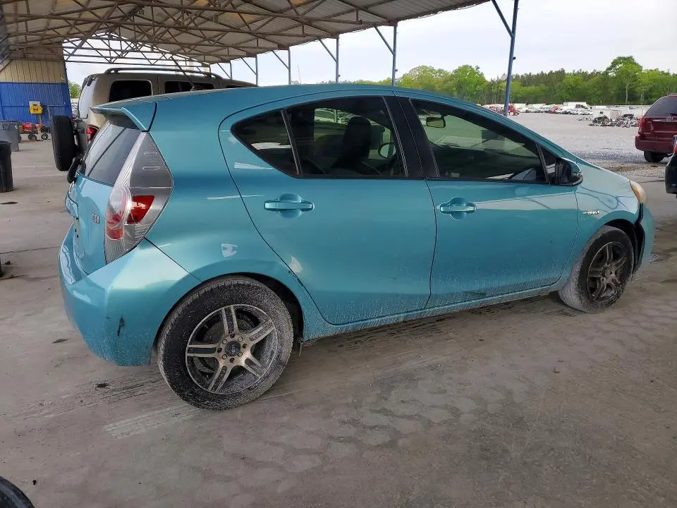 2014 TOYOTA PRIUS C ONE  