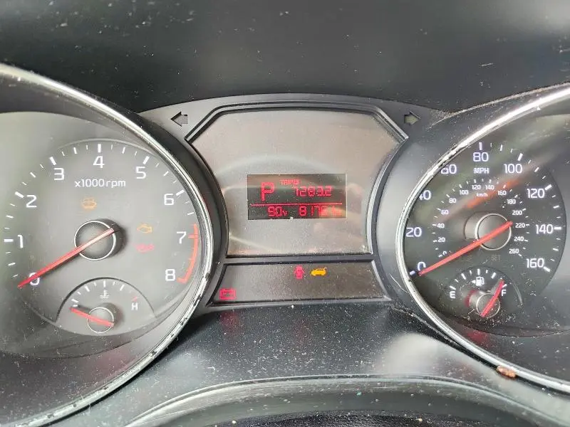 2017 KIA SEDONA LX  