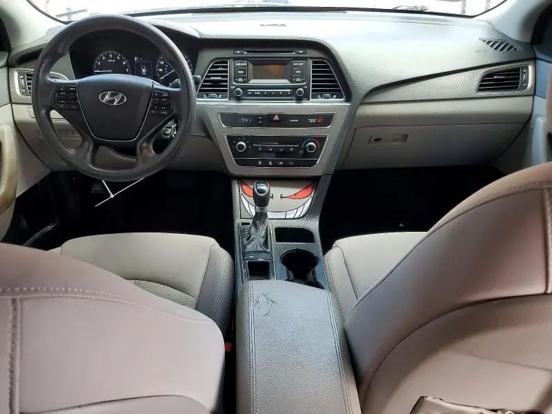 2017 HYUNDAI SONATA SE  