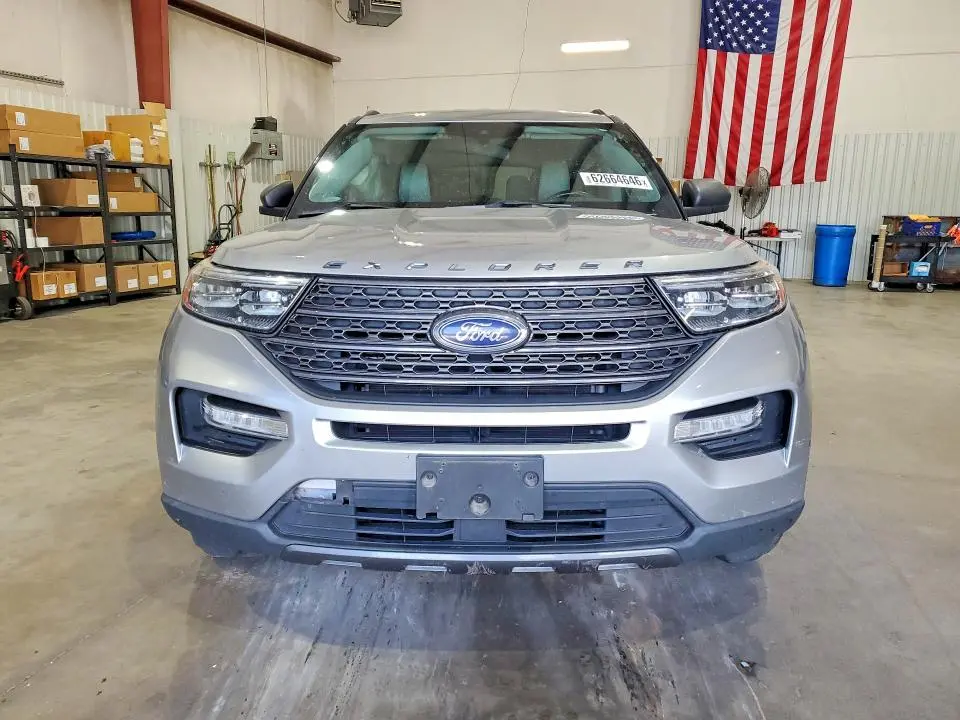 2021 FORD EXPLORER XLT  