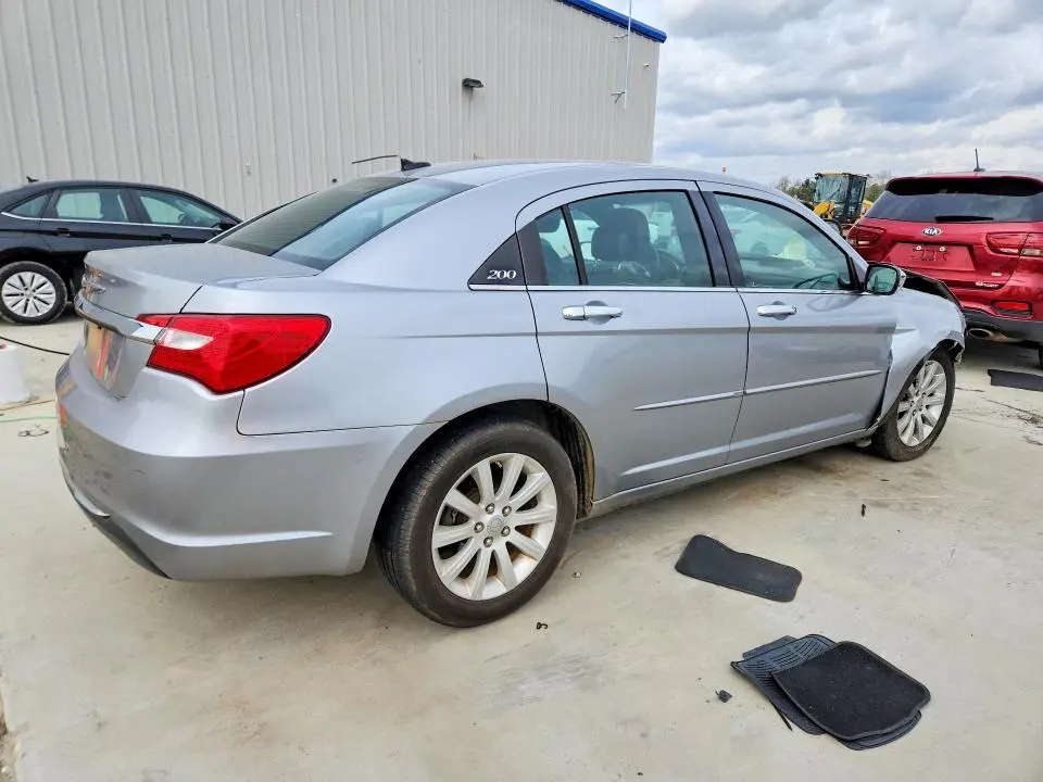 2013 CHRYSLER 200 LIMITED  