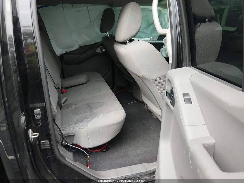 2018 NISSAN FRONTIER SV