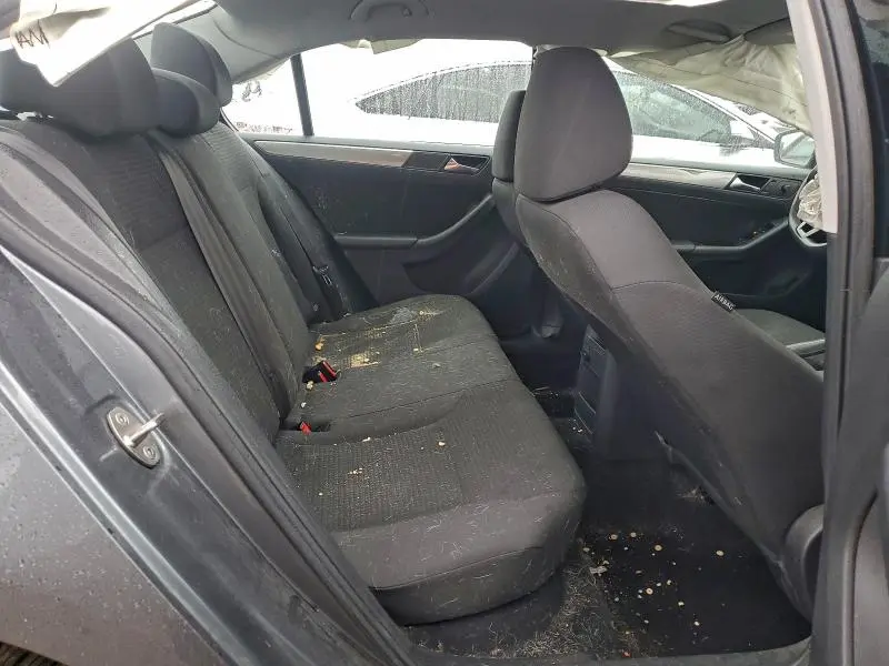 2015 VOLKSWAGEN JETTA SE  