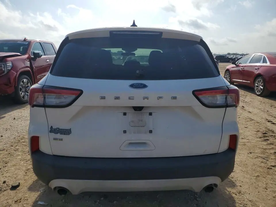 2021 FORD ESCAPE SE  