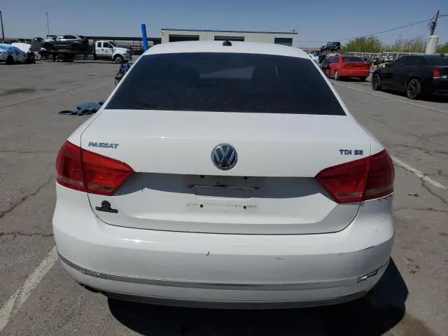 2012 VOLKSWAGEN PASSAT SE  