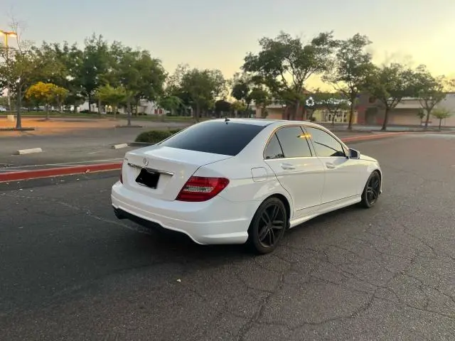 2013 MERCEDES-BENZ C 250  
