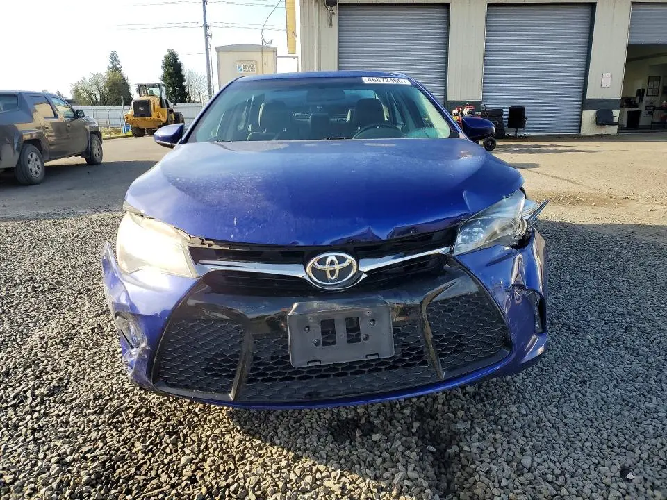 2015 TOYOTA CAMRY SE  