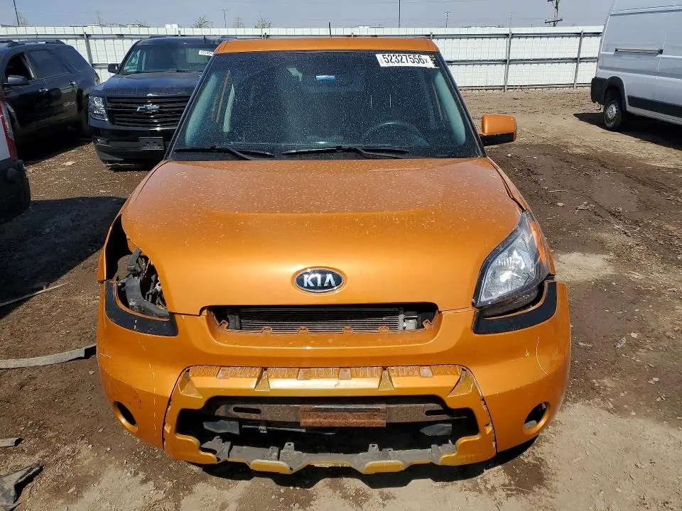 2011 KIA SOUL +  