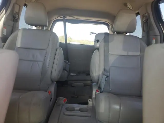 2018 TOYOTA SIENNA XLE