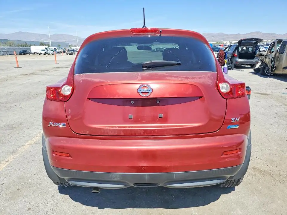 2014 NISSAN JUKE SV  