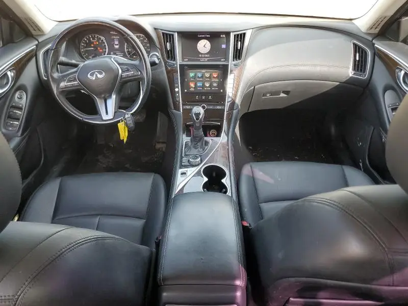 2018 INFINITI Q50 LUXE  