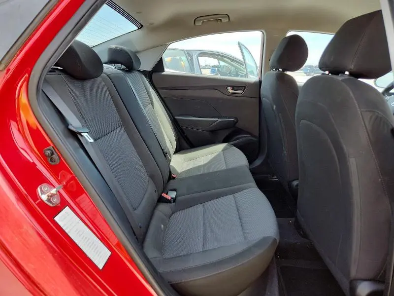 2018 HYUNDAI ACCENT SE  