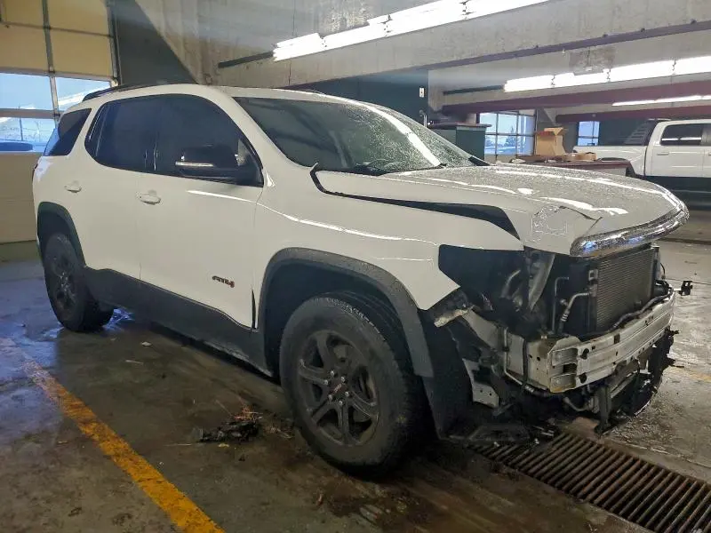 2020 GMC ACADIA AT4  