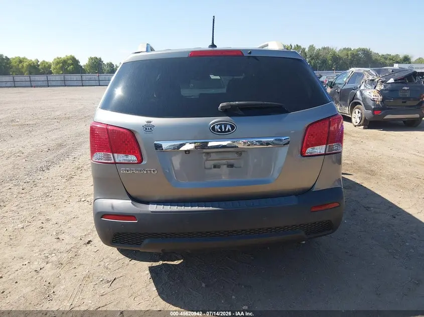 2012 KIA SORENTO LX