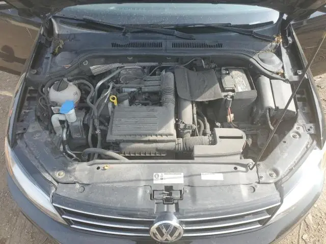 2017 VOLKSWAGEN JETTA SE  