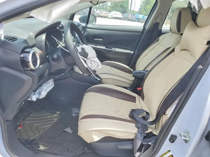 2023 NISSAN VERSA SR  