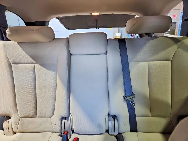 2012 HYUNDAI SANTA FE GLS  