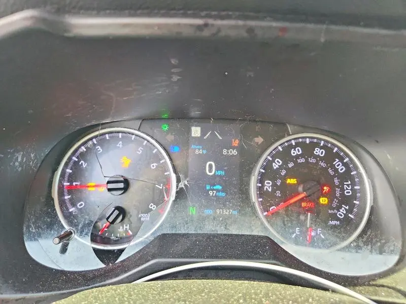 2020 TOYOTA RAV4 LE  