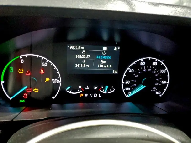 2024 FORD MAVERICK XL  