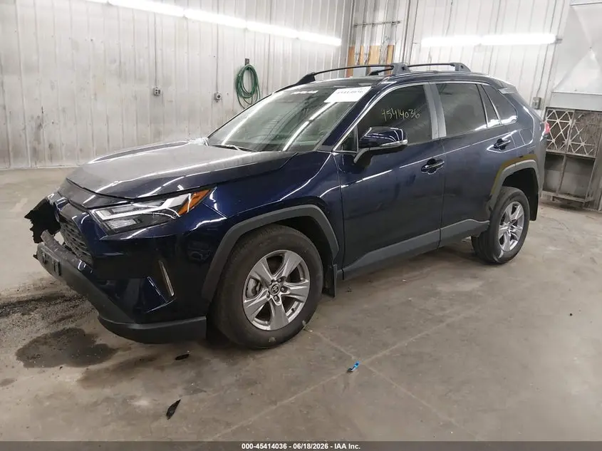2025 TOYOTA RAV4 XLE