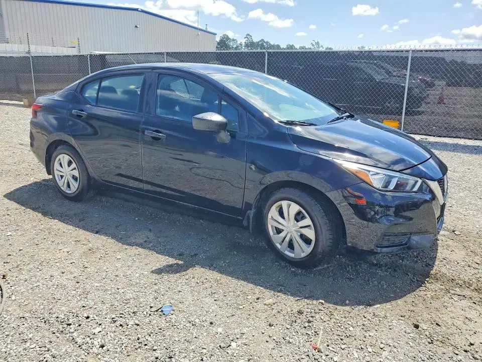 2020 NISSAN VERSA S  