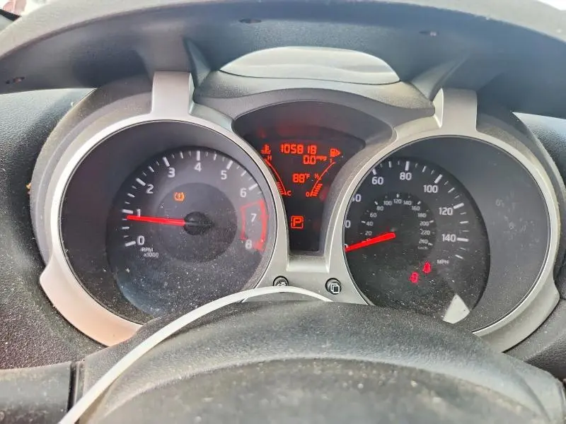 2015 NISSAN JUKE S  