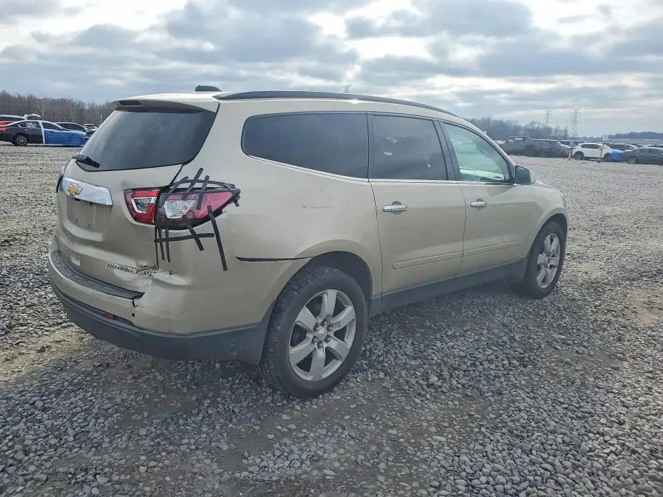 2016 CHEVROLET TRAVERSE LT  