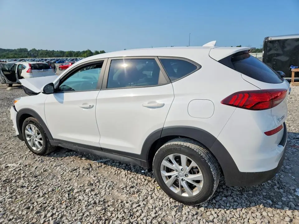 2021 HYUNDAI TUCSON SE  