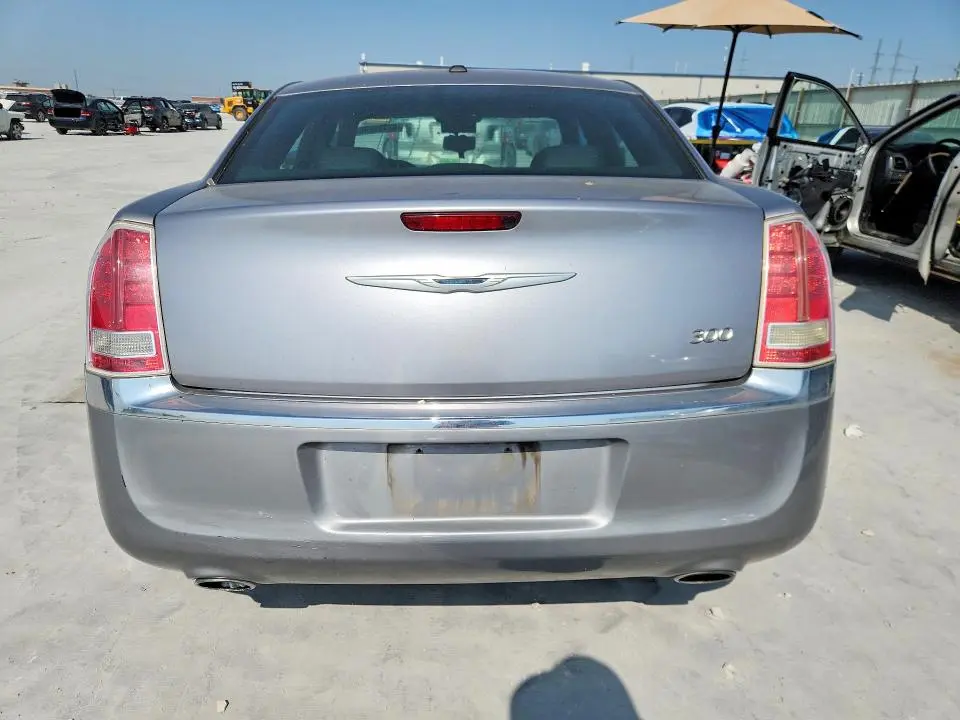2013 CHRYSLER 300   