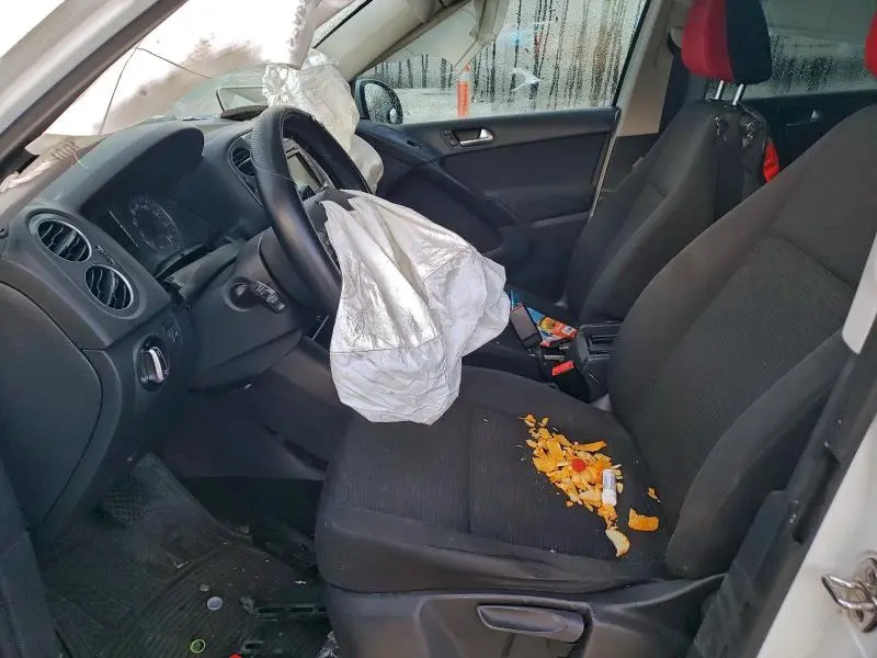 2015 VOLKSWAGEN TIGUAN S  