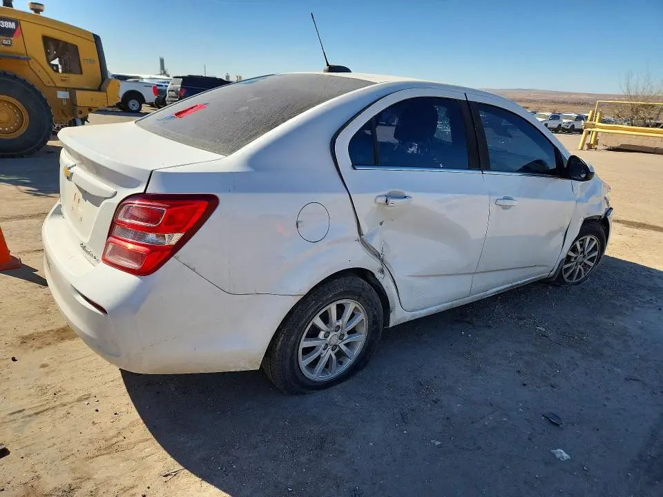 2018 CHEVROLET SONIC LT  